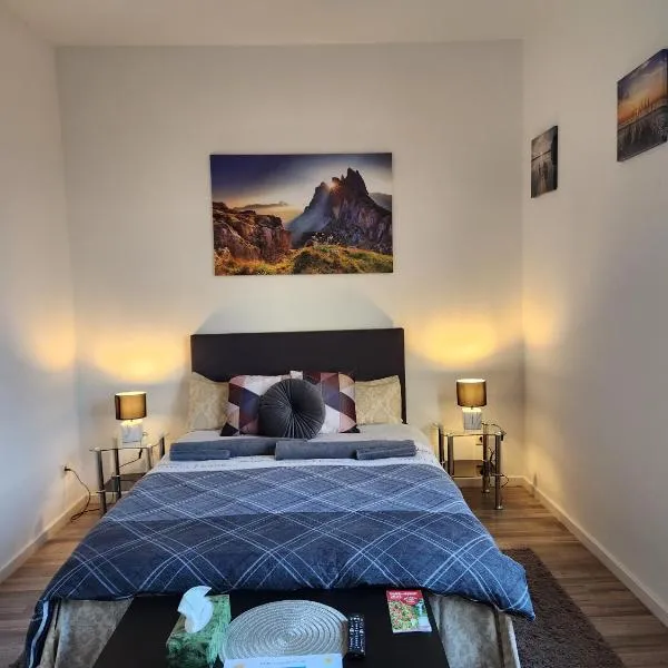 Cozy and Comfortable Private Room, hotel i Dresden