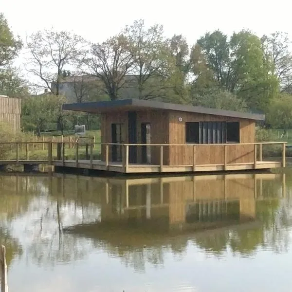 tom Sawyer cabane flottante, Hotel in Bressuire