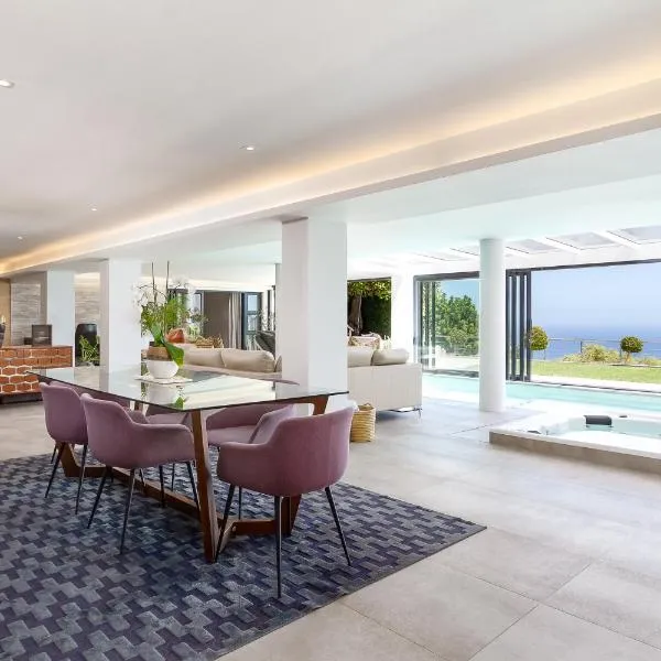 Horizon Sunset Camps Bay Apartment in Cape Town - 2 Bedroom 3 Bathroom No Powercuts, hotel v Kapském Městě
