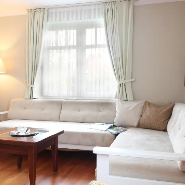 Haus am Park Wohnung Nr6, hotel in Spiekeroog