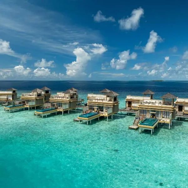 Angsana Velavaru In-Ocean Villas, 2 guests Free Seaplane for stay 7 nights and above, hotel i Dhaalu Atoll