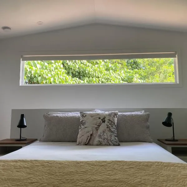 Tallowood Ridge Birdhouse, hotel v destinaci Mullumbimby