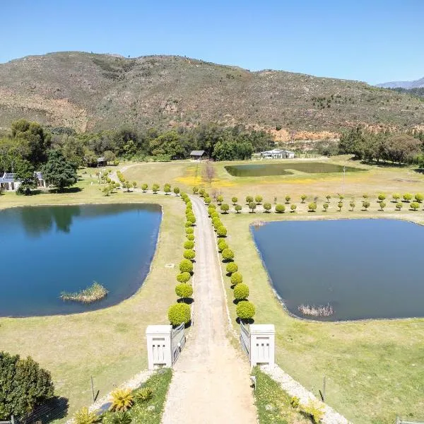 La Ferme Guest Farm - Hot Tubs - Fishing, hotel in Franschhoek