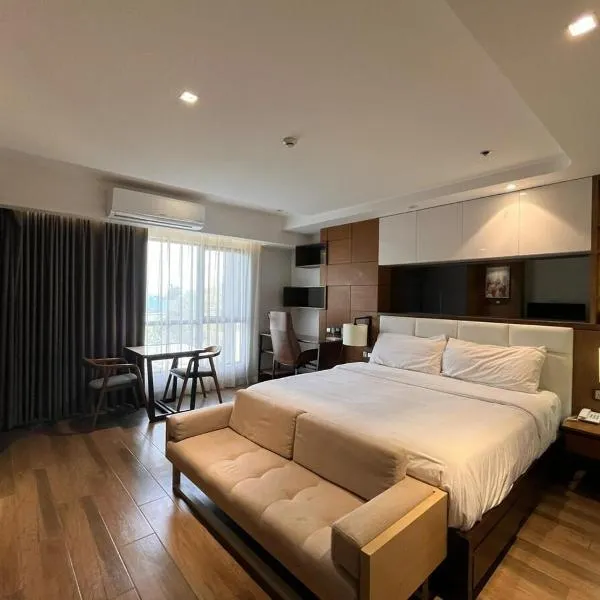 Sheryll Escapes - One Euphoria studio Netflix Wifi & swimming pool, hotel in Angeles