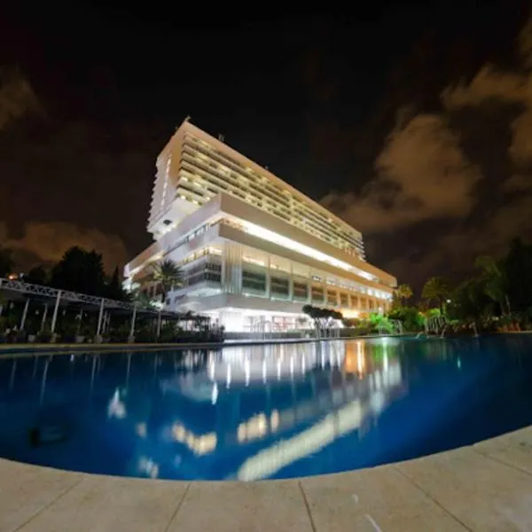 Hotel El Aurassi, hotel in Isly