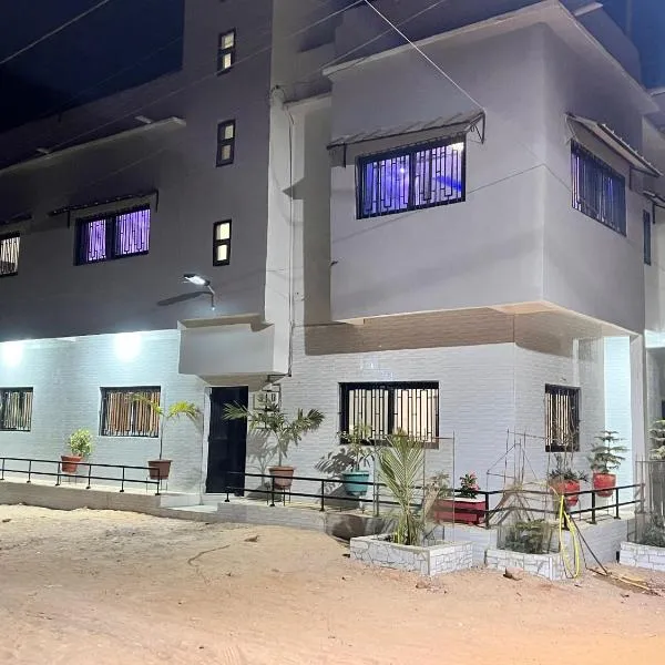 Résidence Khadija Aéroport AIBD Confort, hôtel à Rufisque