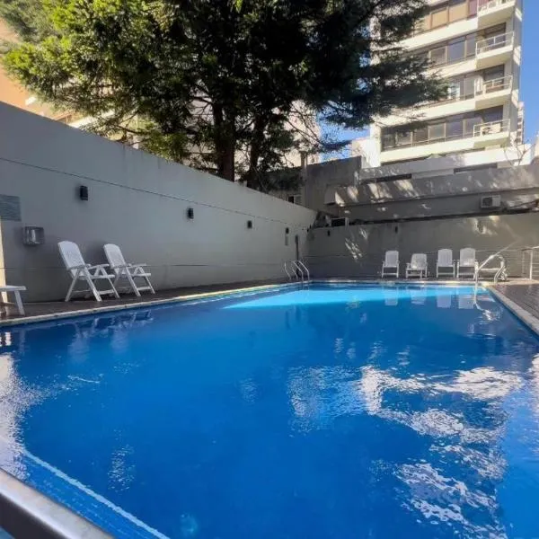 ब्यूनस आयर्स में, होटल Departamento 3 amb para 5 personas con gimnasio, cochera y piscina