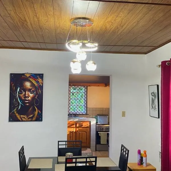 Noel Beach Villa, хотел в Порт Антонио