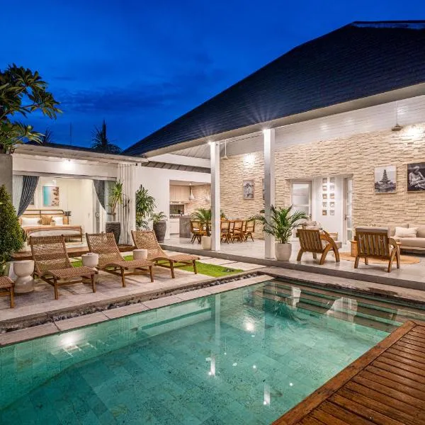 Tropicasa 2 by Bali Villa Solutions, hotel in Seminyak