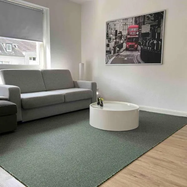 Wohnung mit Balkon am Rhein, hotel v destinaci Düsseldorf