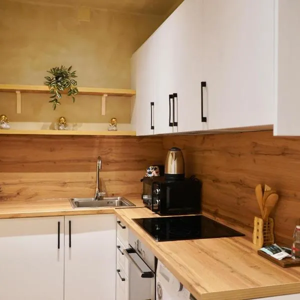 Vatër Apartments, отель в Тиране