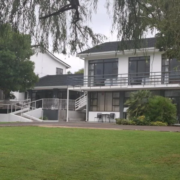 Skylight Guest House, hotel in Harrismith