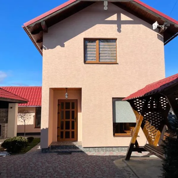 Azaliya, hôtel à Lazeshchyna