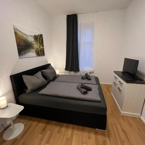 Rosen Appartements, hotel v destinaci Neubrandenburg