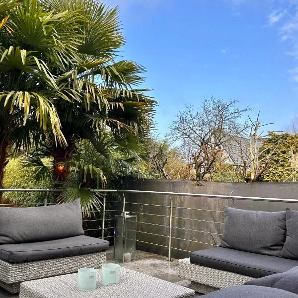 Sonnendeck - Wellness Whirlpool Garden & Grill,125qm, ξενοδοχείο σε Meerbusch