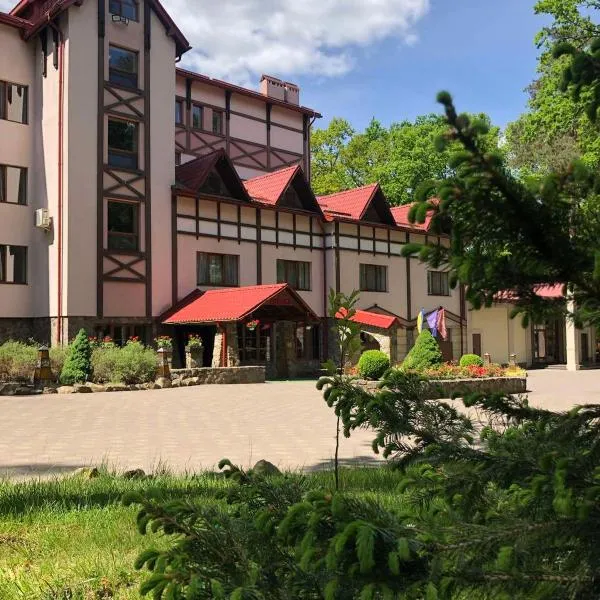 Sherwood Hotel โรงแรมในDolgomostiska