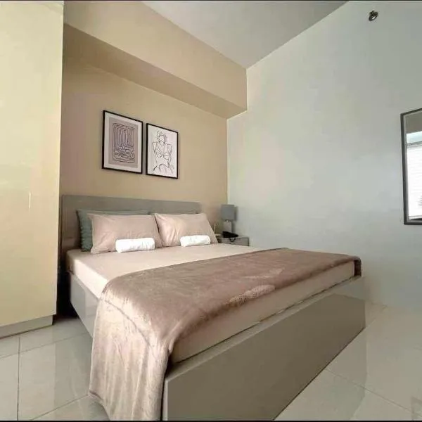 Calyx Residences with Infinity pool, hotel a Cebu