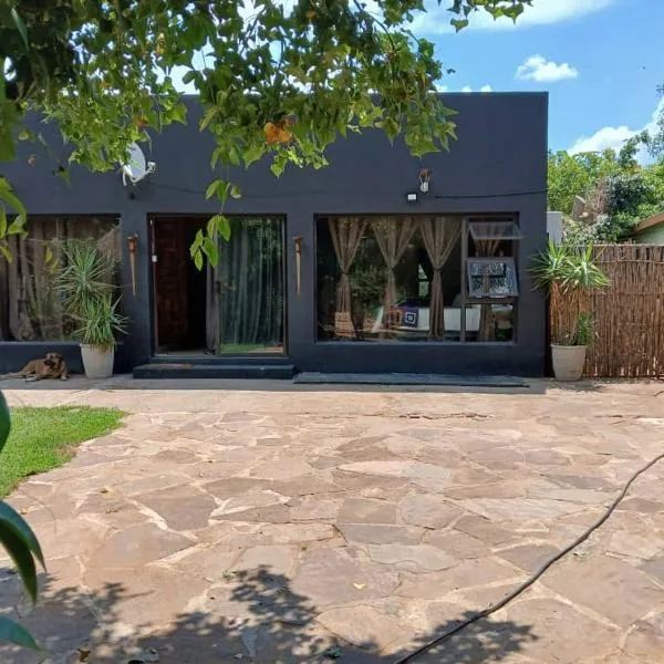 Urban Villa 25, хотел в Габороне