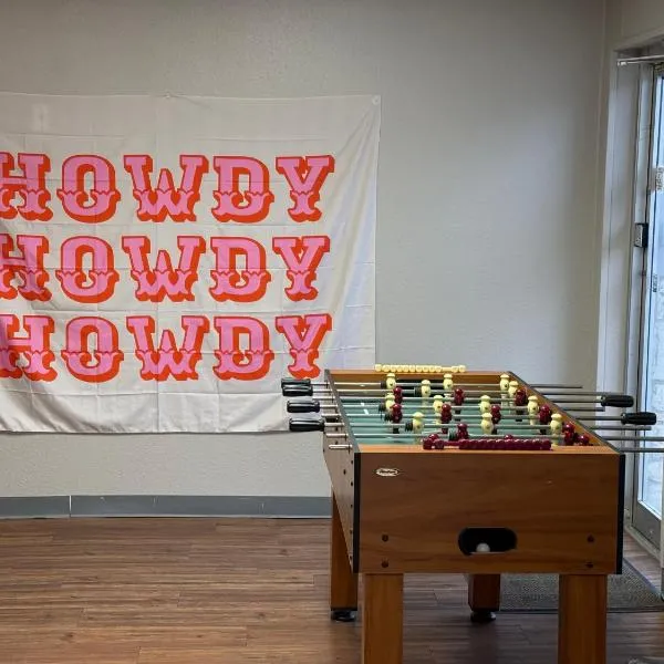 A Place to Stay Reservations Rooms, hotel en Bandera