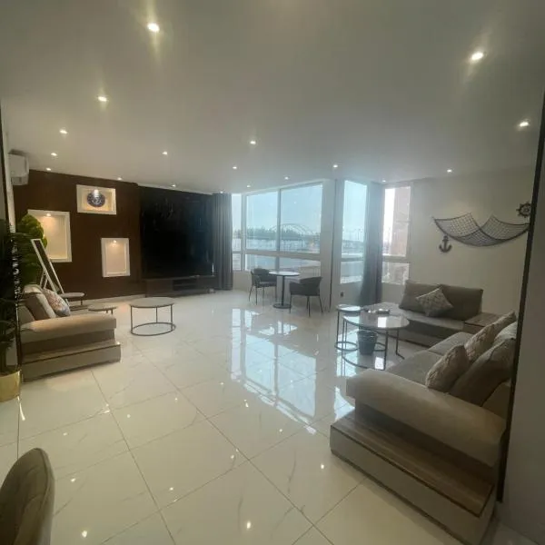 شقة بنظام فيلا مستقلة بالكورنيشapartment with villa system, hotel in Jeddah