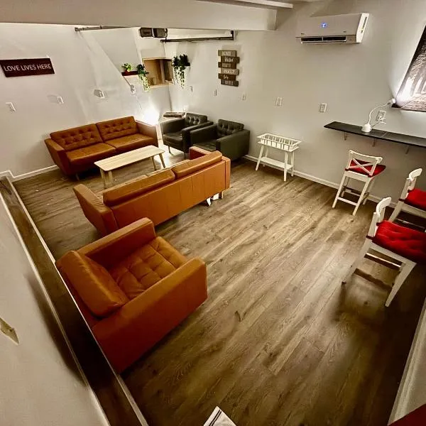 Capsule hostel, hotel in Newark
