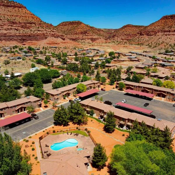 Lovely Townhome Peaceful Surroundings Hiking Hot Tub, hotel in Kanab