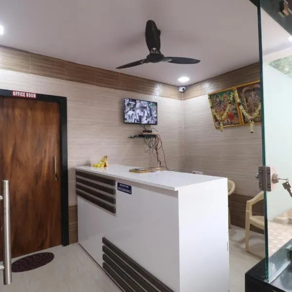 HOTEL VALLABHA RESiDENCY, hotel in Rājahmundry