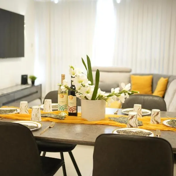 MYS Luxury Apartment, Hotel in Netanja