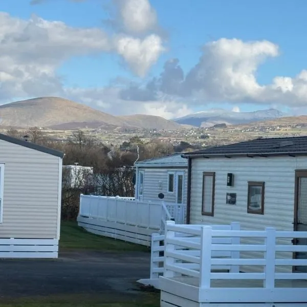 Snowdon View, White Tower Holiday Park, hotel v destinaci Caernarfon