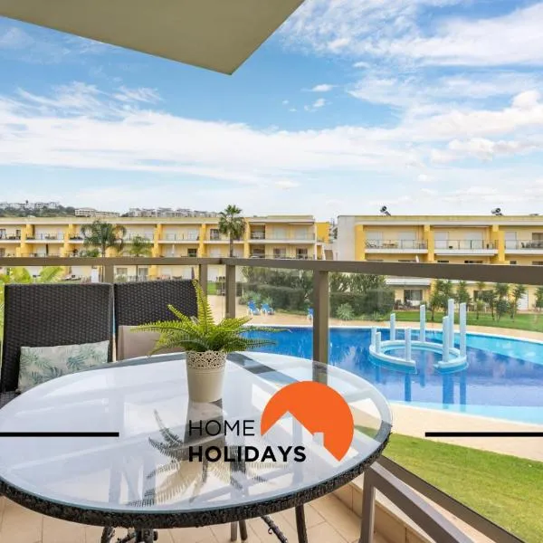 #010 Marina by Home Holidays, hotell sihtkohas Páteo