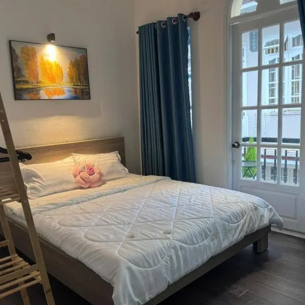 Alissa Home's, hotel in Da Lat