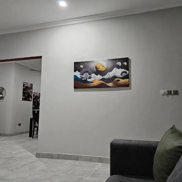 Cozy 3 bedroom house in Frafraha, hotell sihtkohas Oshiyie