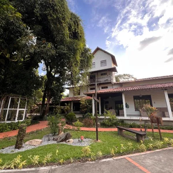 Rey House, hotell sihtkohas Satuba