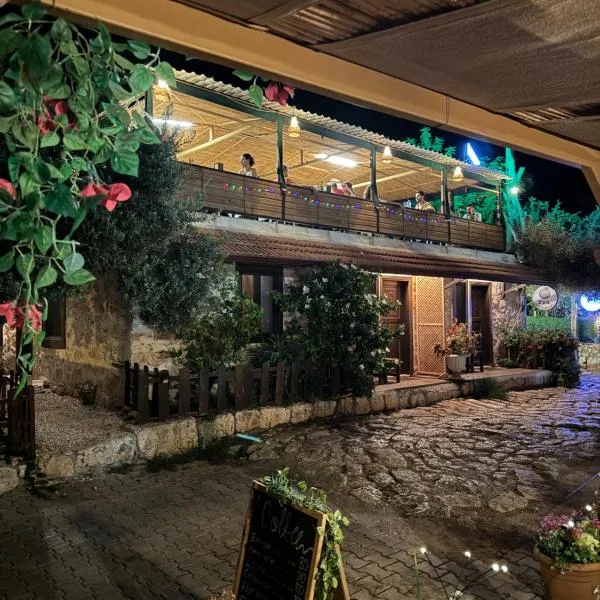Kekova Ekin Pansiyon, hotel di Kaleucagız