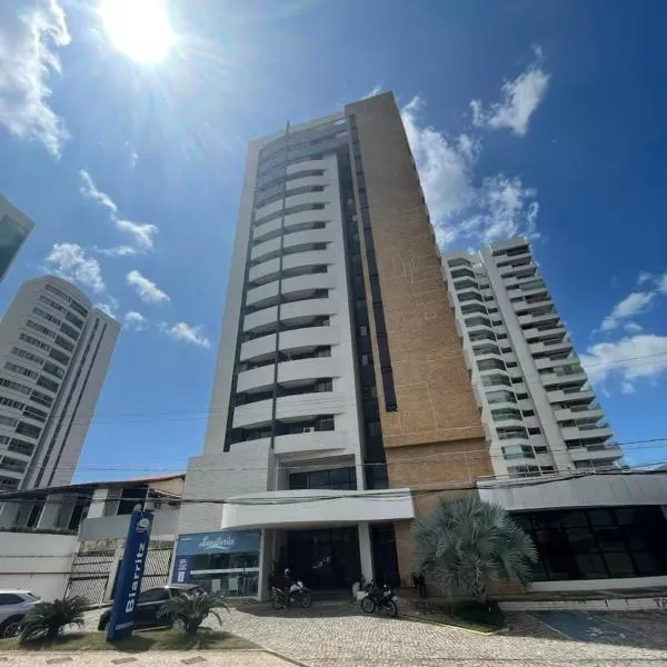Flat na Av dos Holandeses, hotel em São Luís