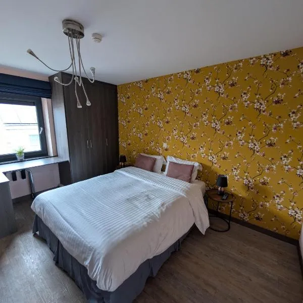 A Fleur de Couette, hotel u gradu Auvelais