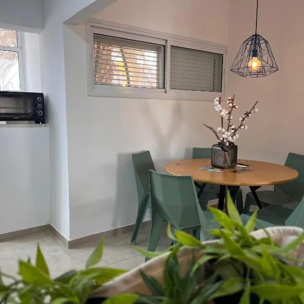 king of the Dead Sea Crown Group Collection, hotell sihtkohas Neve Zohar