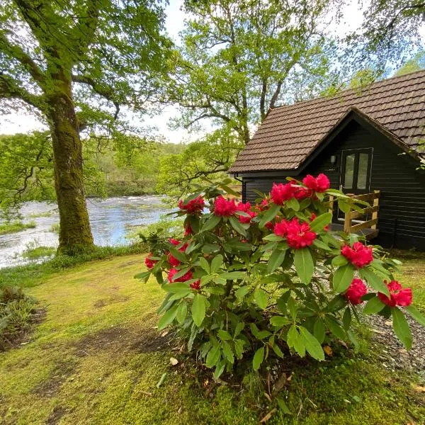 Burnbank Lodges, hotel en Spean Bridge