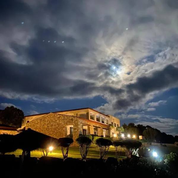Hotel Valkarana Country Relais, Hotel in Sant’Antonio di Gallura