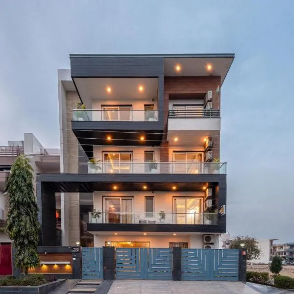 Hotel Florence I Business & Couple-Friendly I Near Artemis Hospital Gurgaon, hotel in Gurgaon