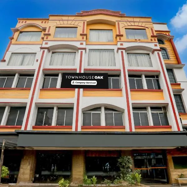 Super Townhouse Oak Dhanbad Near SSLNT College formerly Kapson, hotel v destinaci Dhanbád