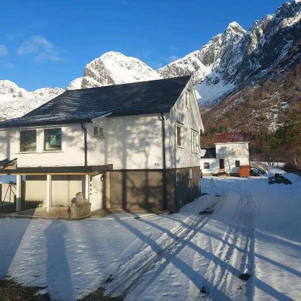 Halfway, hotel in Kabelvåg