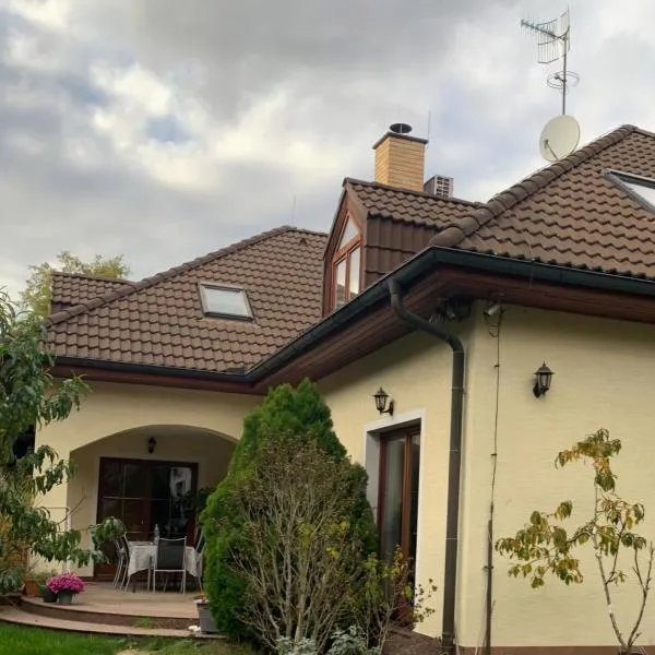 Rodinný dům Praha 8, Kobylisy, hotel v Praze