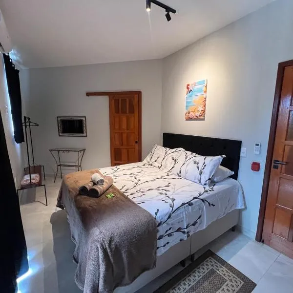 Studio próximo a passarela e balsa Lua, hotel em Porto Seguro