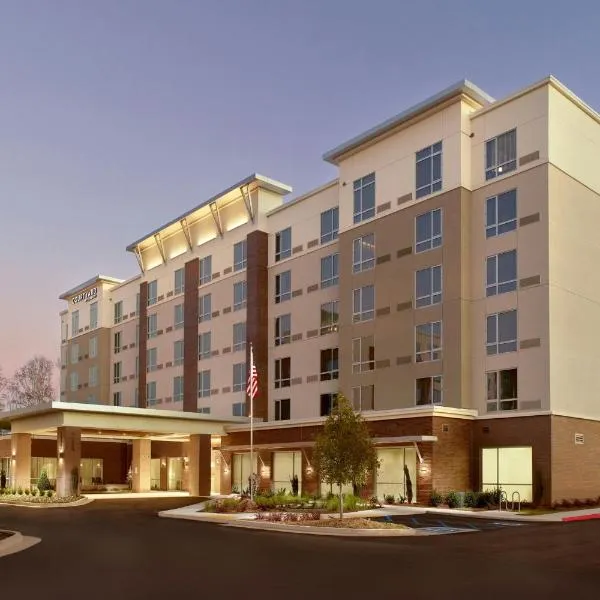 Courtyard by Marriott Atlanta Covington, hotel in Covington