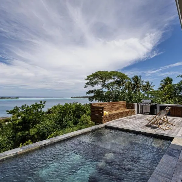 2 BR. Panoramic Lagoon View Villa: Poolside paradise, gourmet kitchen, hotel in Bora Bora