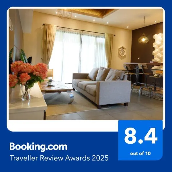Vimala Hills Resort Cozy Villa Puncak Gadog Bogor, hotel v destinaci Bogor