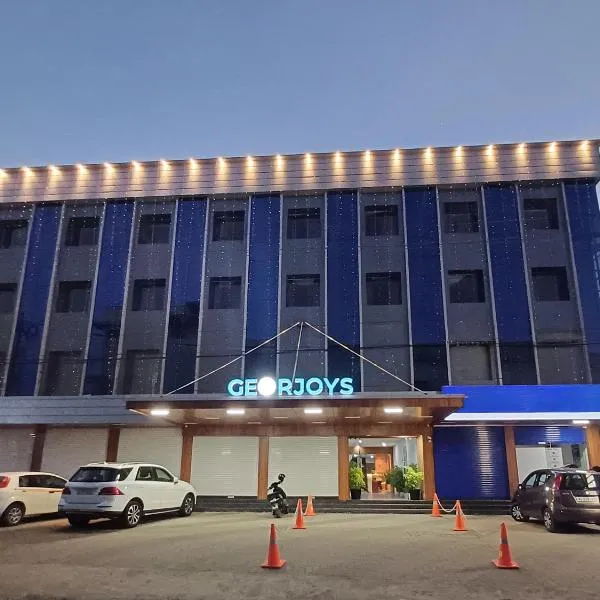 Georjoys Hotels & Resorts, hotel in Kalpetta