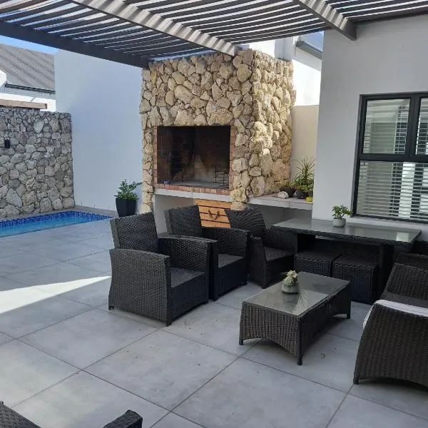 Atlantic Sands Beachfront Estate, Laaiplek, Velddrif, hôtel à Velddrif