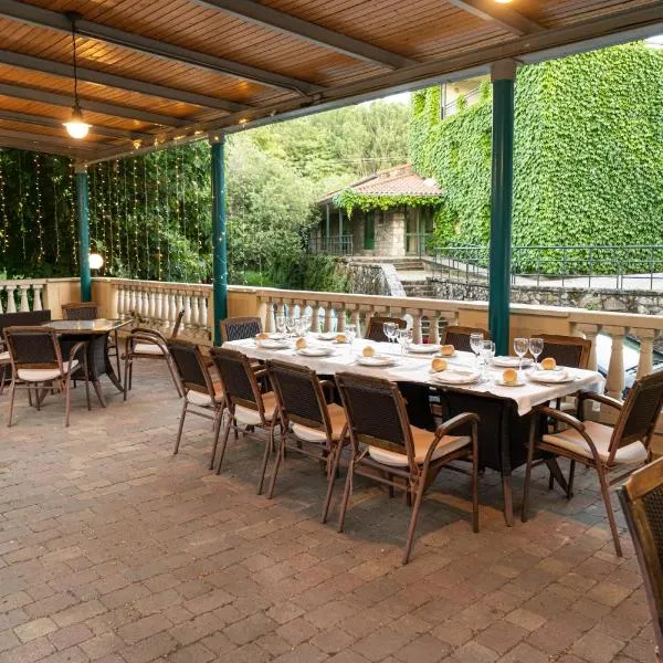 Salugral Termal Resort, hotel din Hervás